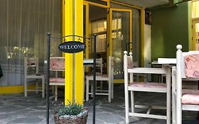 Хотел Варшава